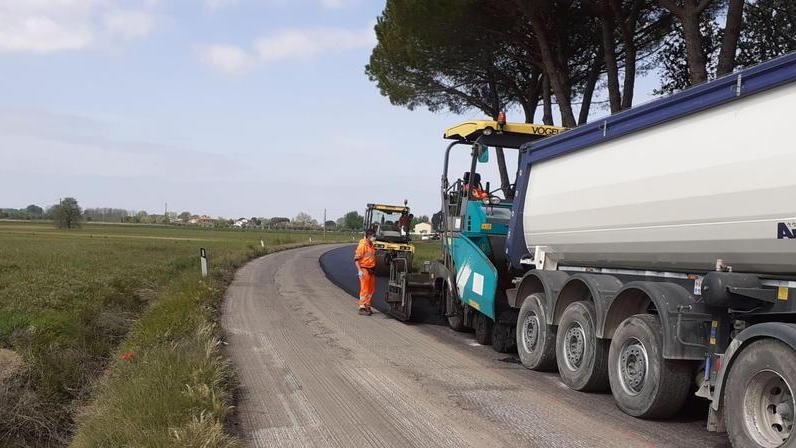 Riprendono da domani le nuove asfaltature lungo la Sp2 Vicarese