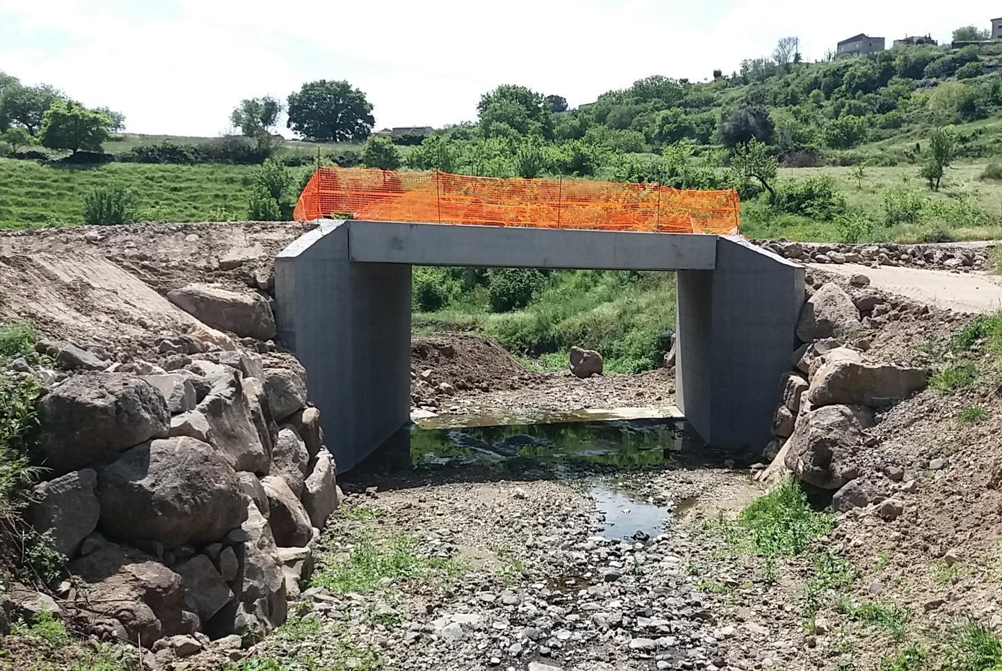 Ultimi lavori sul ponte Banzos 