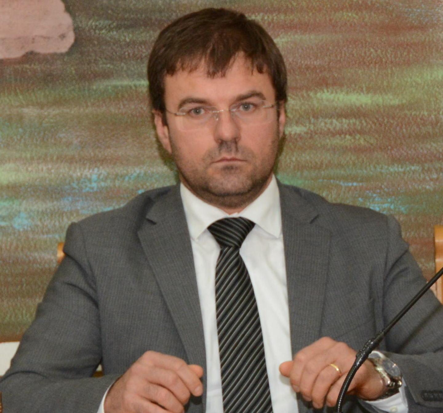 Mercato sospeso sino al 3 maggio, sì alle consegne a casa 