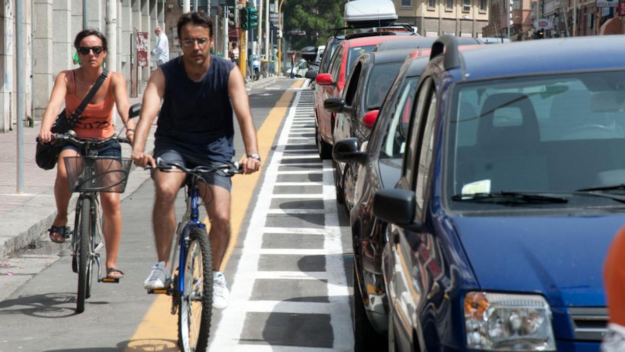 Piste ciclabili contro traffico e assembramenti