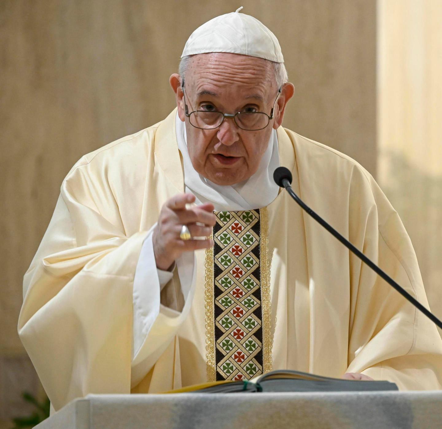[EMPTYTAG]E Papa Francesco prega per l’uscita dall’epidemia