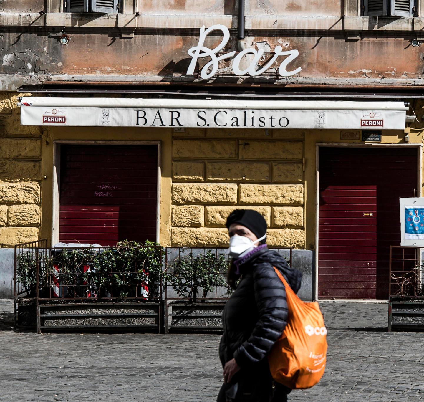 Mascherine a prezzo fisso Sarà lo Stato a produrle 