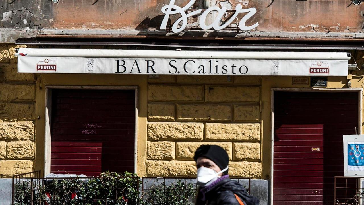 Mascherine a prezzo fisso Sarà lo Stato a produrle