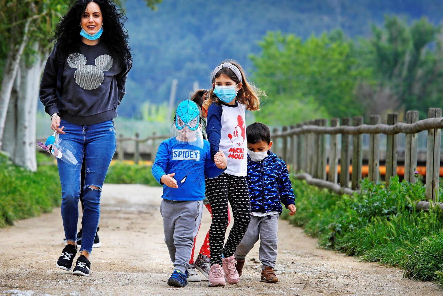 Un’ora d’aria al giorno per i bimbi 