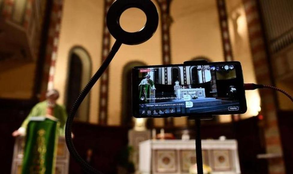 Modena. Il vescovo sulla Fase 2 che nega le messe «La Chiesa non vale meno dei negozi» 