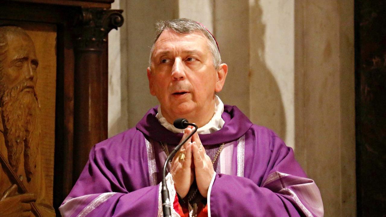 Il vescovo: decreto assurdo, vogliamo celebrare le messe