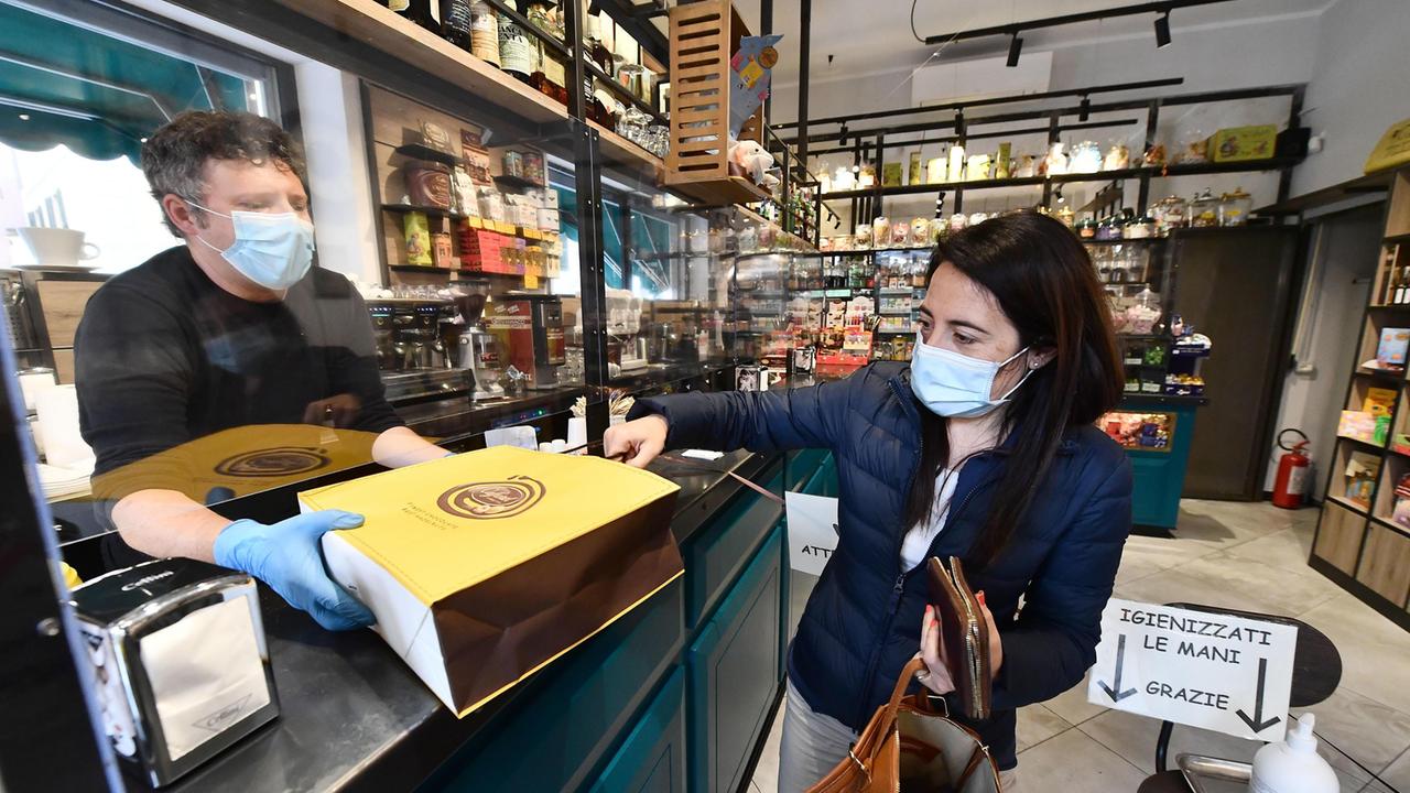 Coronavirus in Sardegna, i ristoratori chiedono a Solinas di anticipare il take away