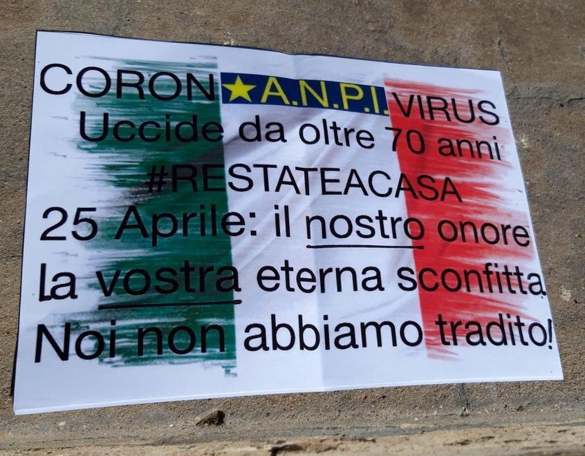 Sfregio neofascista ai partigiani, il sindaco denuncia. Indagano i carabinieri 