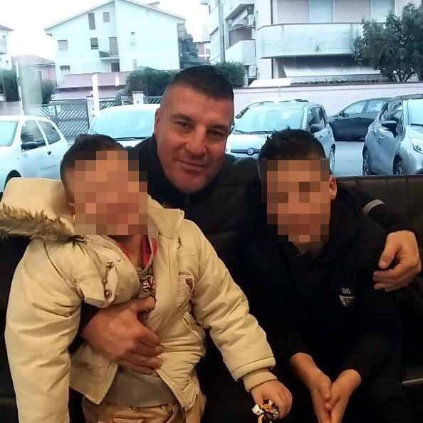 Davide Ronchi  con i suoi due figli