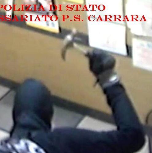 I rapinatori incastrati da zainetto e martello Oggi gli interrogatori