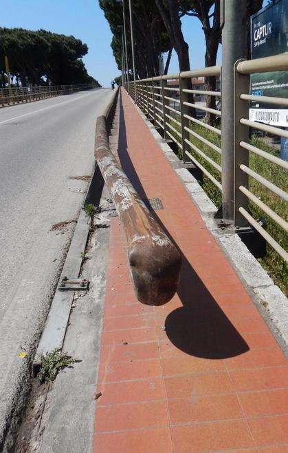 Il cavalcavia pericoloso