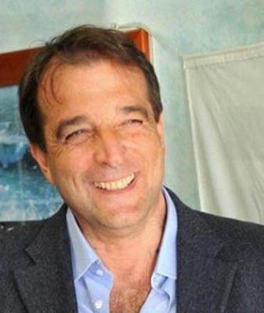 Fratelli d’Italia difende il consigliere Lanera