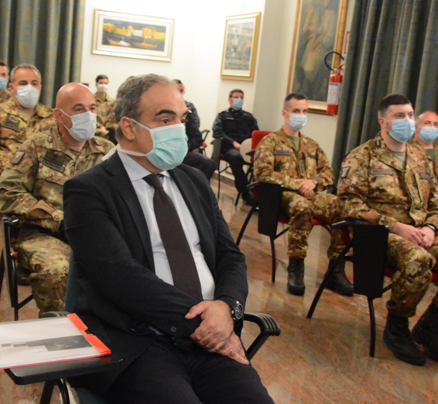 I controlli dei medici militari in 40 case di riposo 