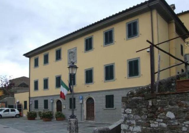 Due amministrativi in Comune a Serravalle