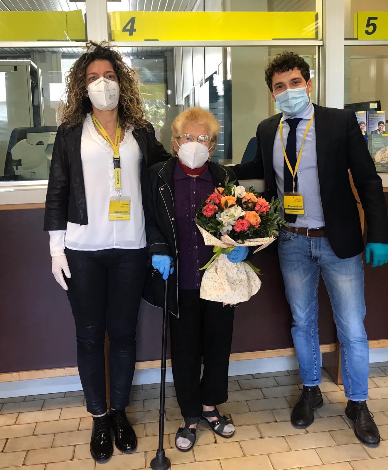 Festeggia i 100 anni aprendo un conto alle Poste