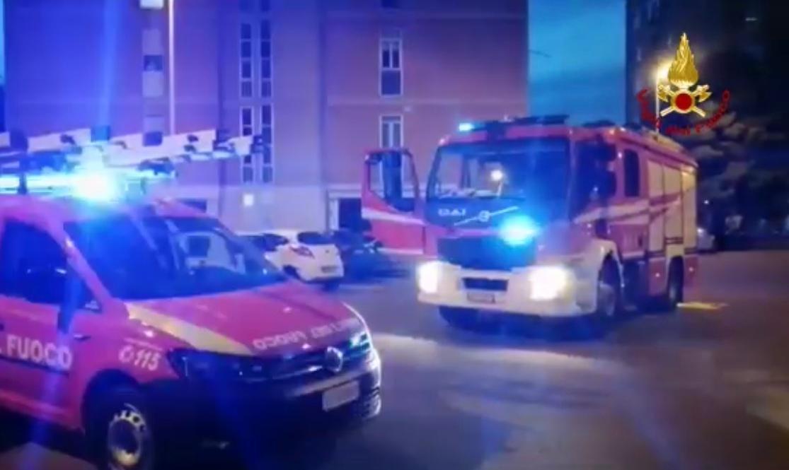 Cagliari, paura nel quartiere Cp per un incendio in un appartamento