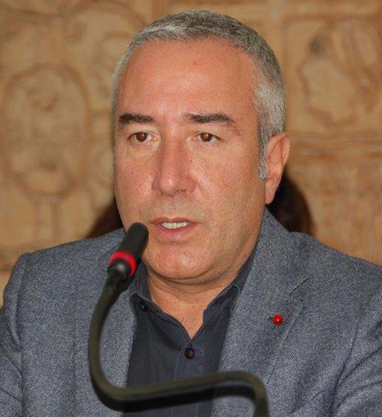 Mozione unanime del Consiglio: «Servizi sanitari da potenziare»