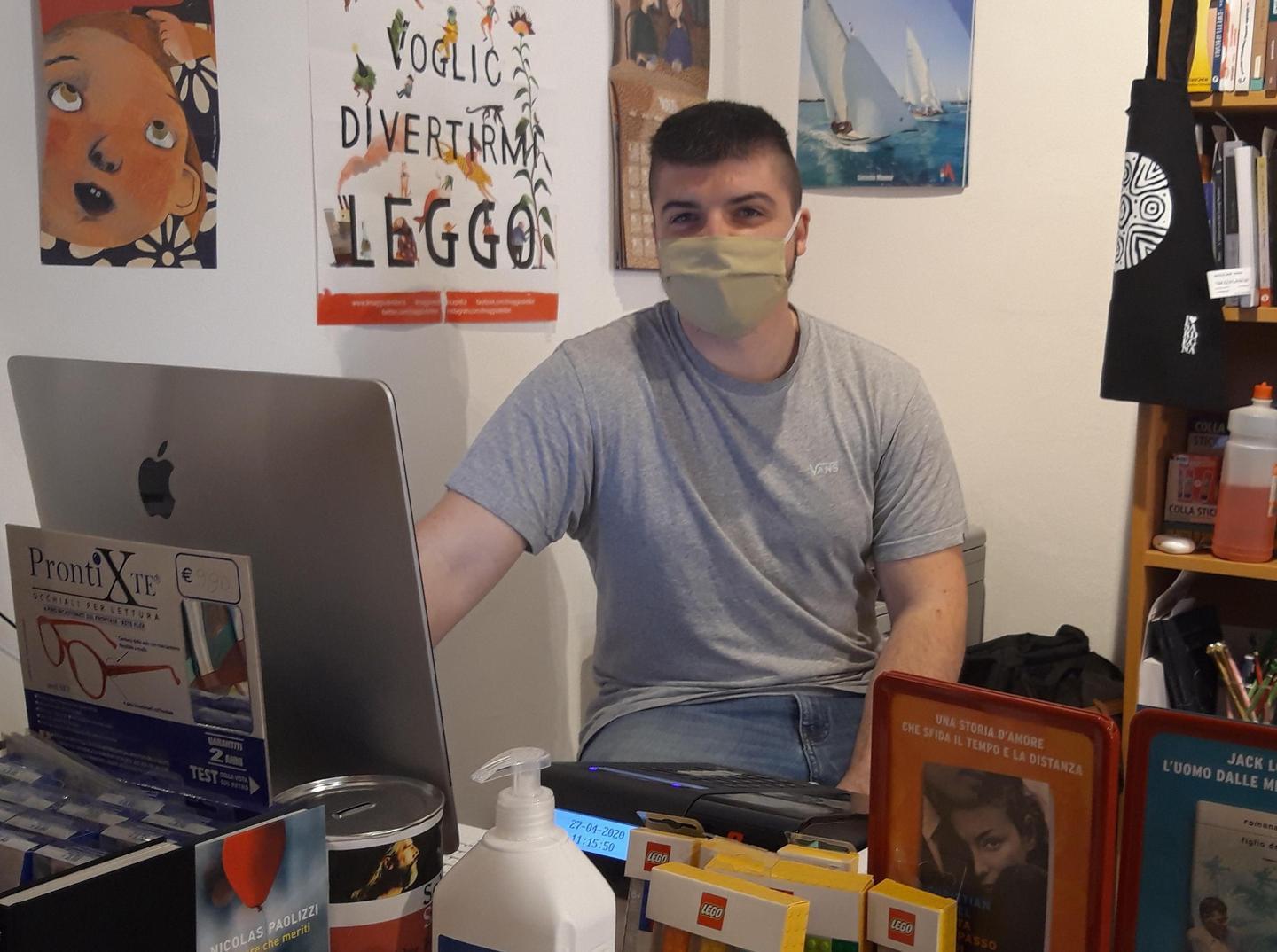 «C’è voglia di ricominciare la libreria è segno di libertà»