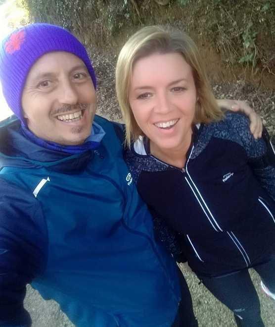 i podisti dell'Asd Porciano che hanno avuto l'idea della raccolta fondi: Massimo Manetti e Silvia Markovina