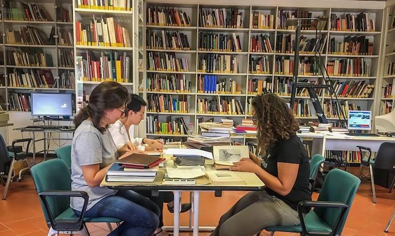 La biblioteca di Vinci (foto archivio)