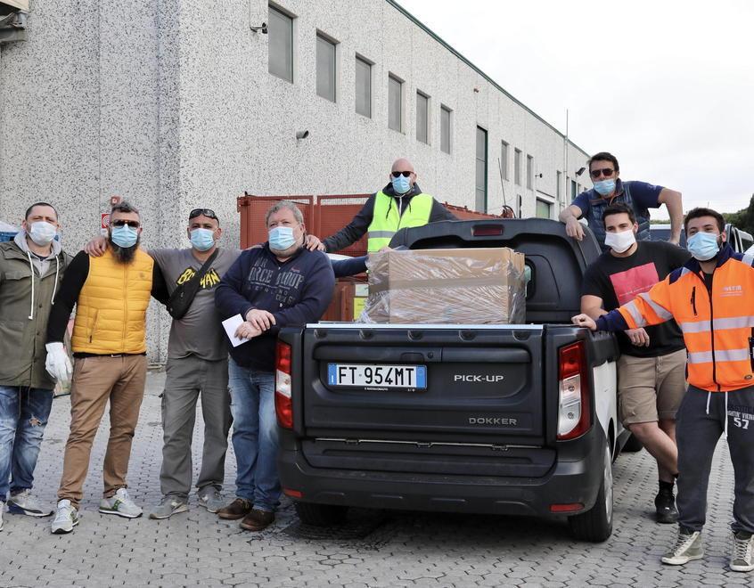 Il cuore del porto: la Ltm dona sessanta pacchi alimentari alle famiglie in difficoltà