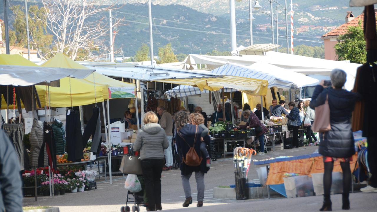 Olbia, dal 5 maggio riapre il mercatino alla stazione ferroviaria e raddoppia