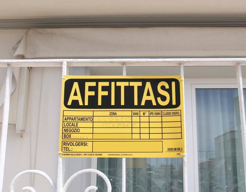 Finiti i soldi del Governo, stop ai buoni alimentari Ecco gli aiuti per gli affitti 