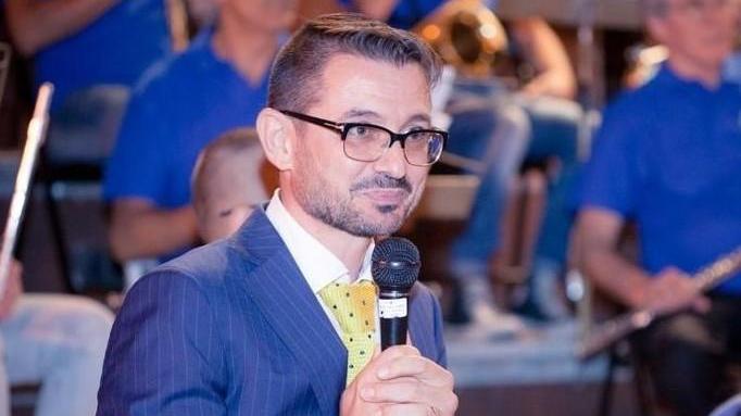 La Filarmonica alza “il sol dell’avvenir”