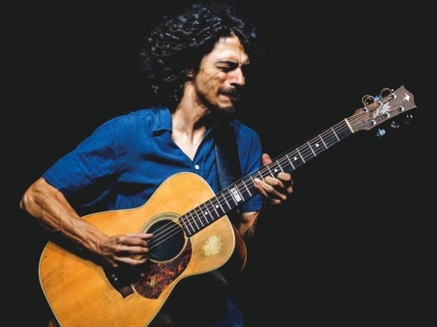 «Se avete un amico musicista acquistate un’opera del suo lavoro» 