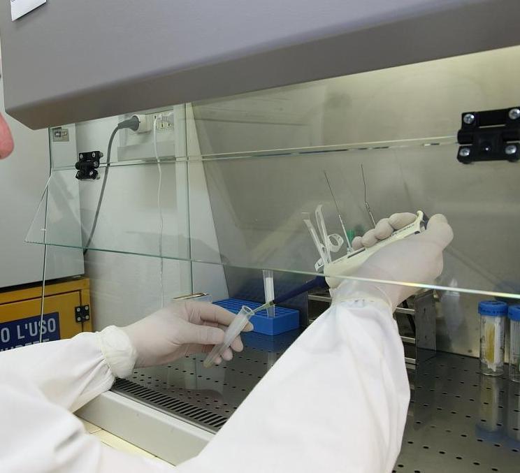 Coronavirus in Sardegna, il costo dei tamponi rischia di frenare la vacanza 