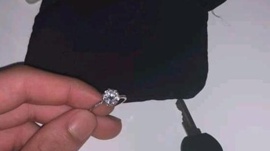 Bondeno, trovato anello prezioso in un portafogli smarrito: caccia al proprietario