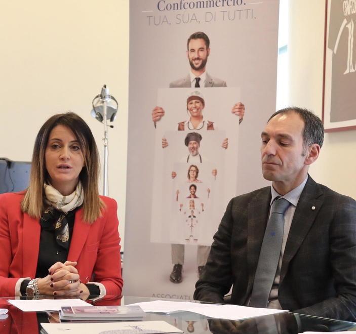 Confcommercio: nelle attività luci e apertura simbolica 