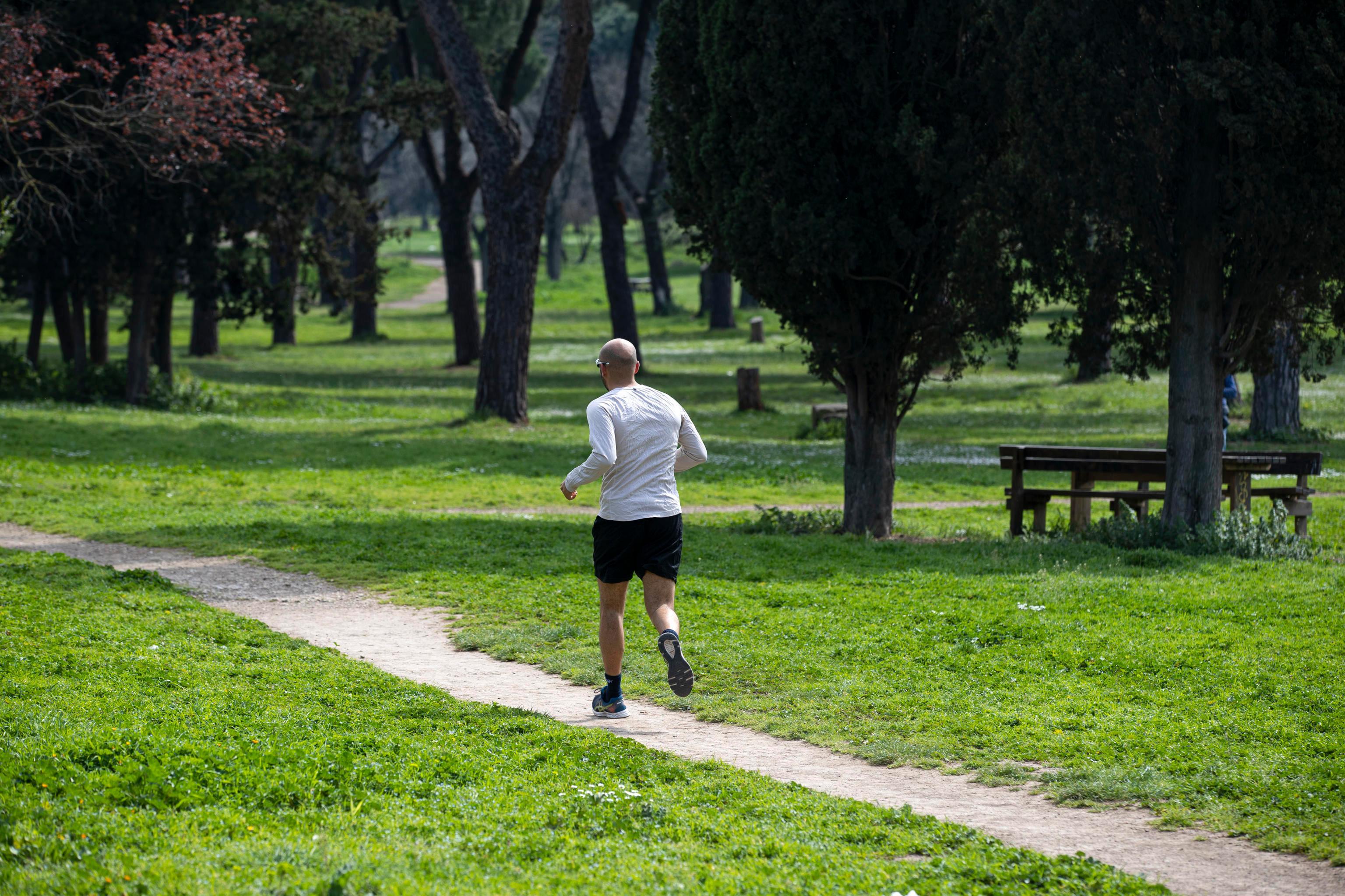Spostamenti, congiunti e attività motoria: cosa si può fare da lunedì 4