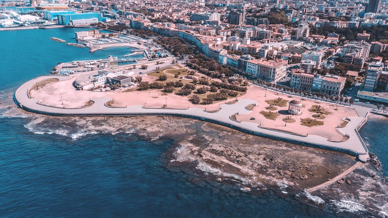 Domani ripartono i cantieri in tutta Livorno. E il Comune ora spera nel turismo estivo