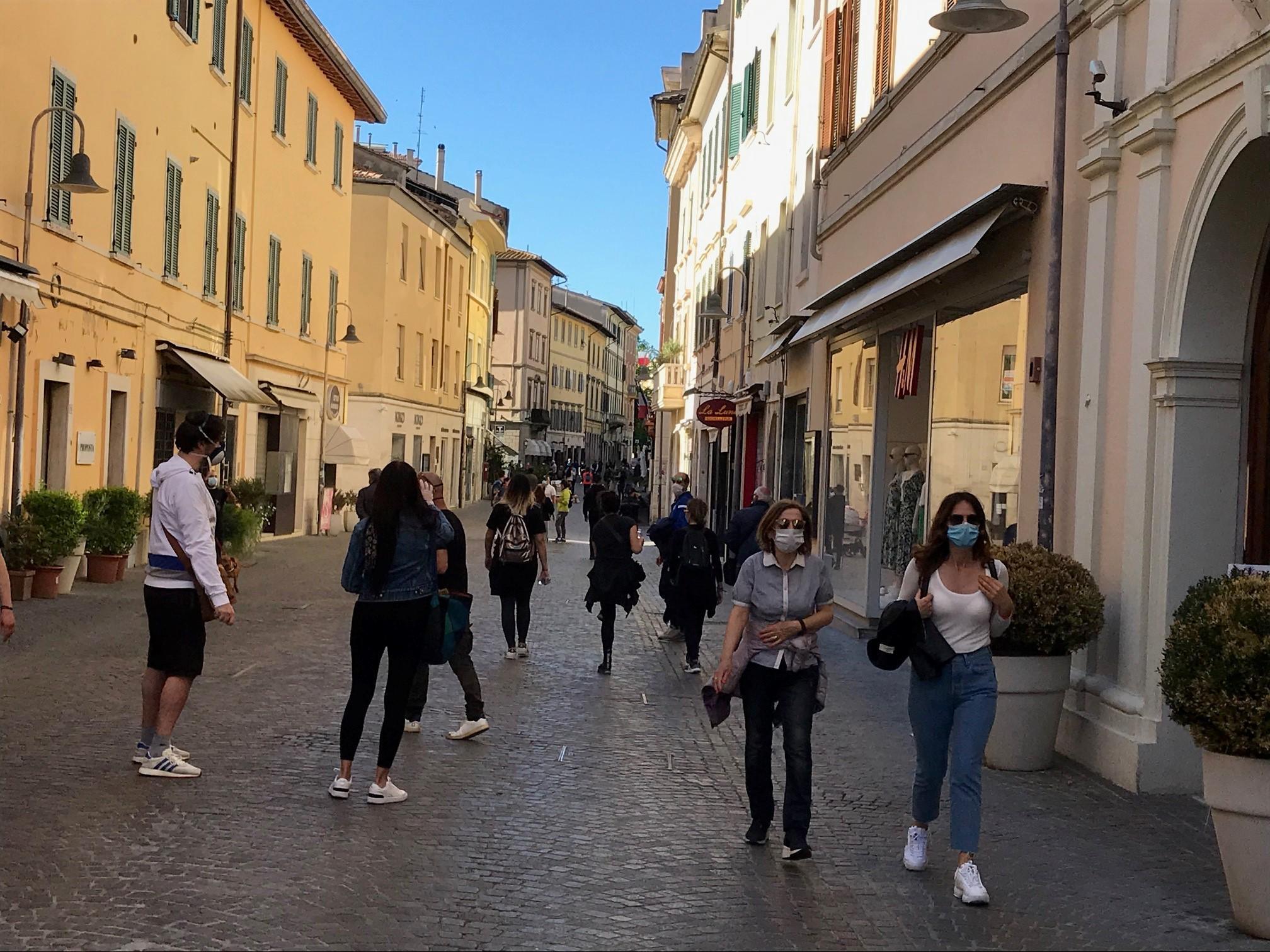 Andare a pranzo dai congiunti? Secondo l’Anvu non è proibito 