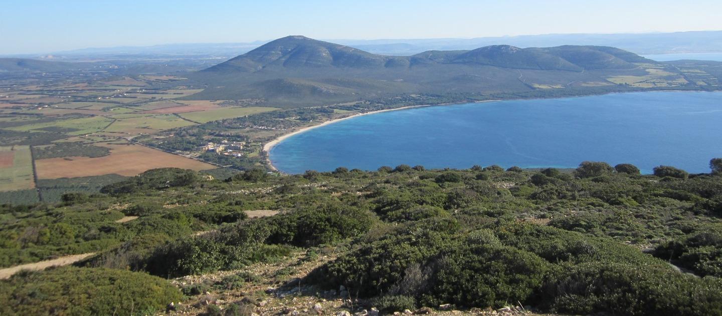 Caccia al rifiuto nel Parco di Porto Conte 