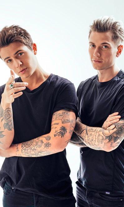 Modena. Benji &amp; Fede, un libro per dirsi... arrivederci «Ora nuove strade ma resteremo fratelli» 