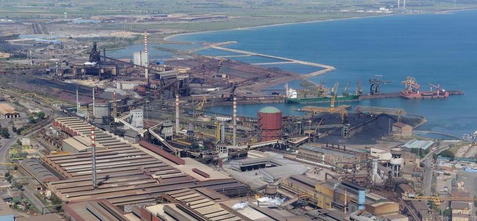 L’area industriale di Piombino: da oggi la fase due