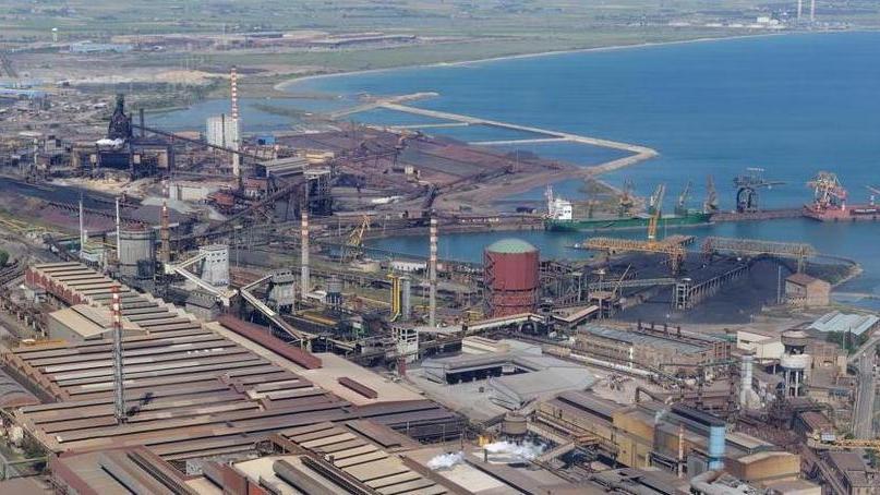 L’area industriale di Piombino: da oggi la fase due