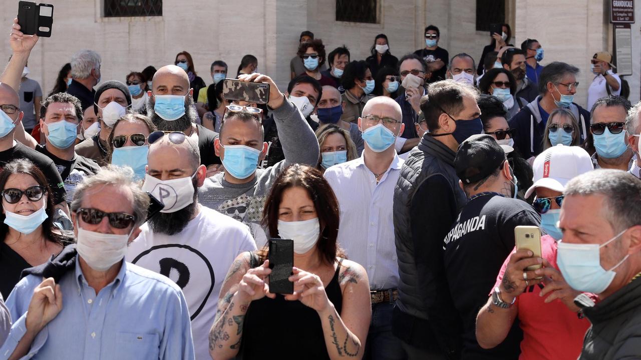 La protesta a Livorno (foto Marzi)