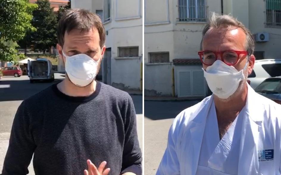A sinistra il sindaco di Pitigliano Giovanni Gentili, a destra il direttore della Medicina Interna dell'ospedale Petruccioli, Andrea Montagnani