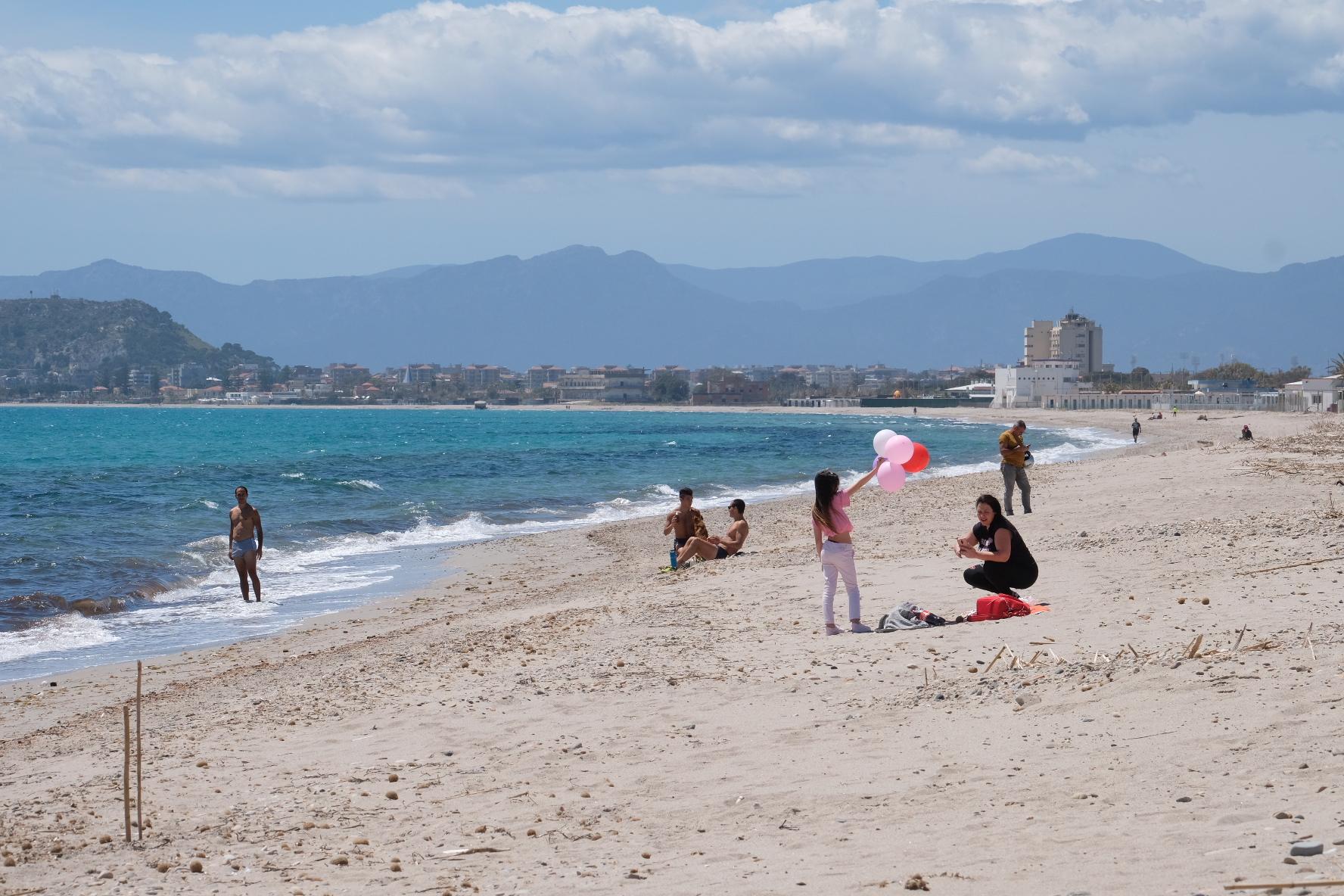Il Poetto di Quartu oggi 4 maggio (foto Mario Rosas)
