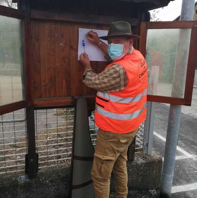 Cinghiali assediati: è via libera alle doppiette ma con mascherina 