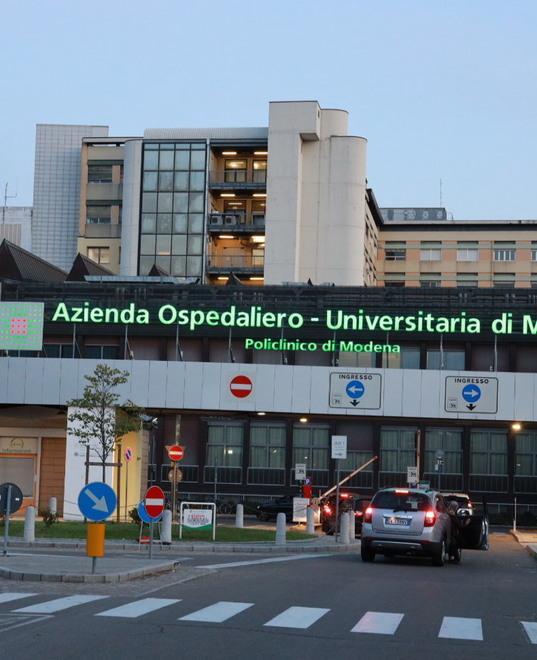 «Mia figlia rischiava una gamba: è stata salvata dal Policlinico di Modena» 