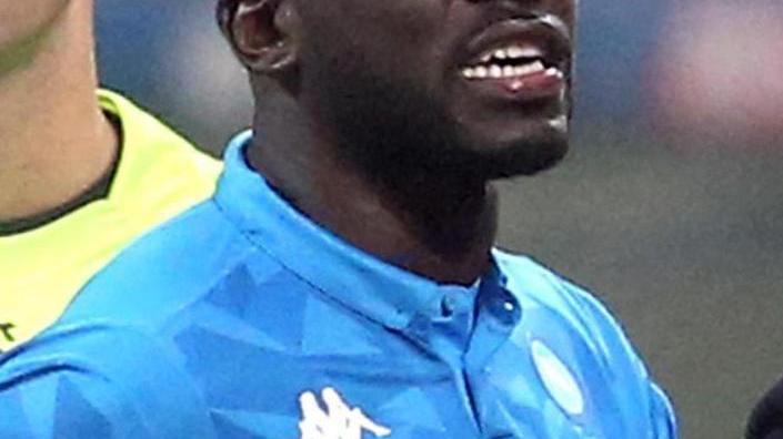 Il Liverpool piomba su Koulibaly, il Napoli chiede 100 milioni