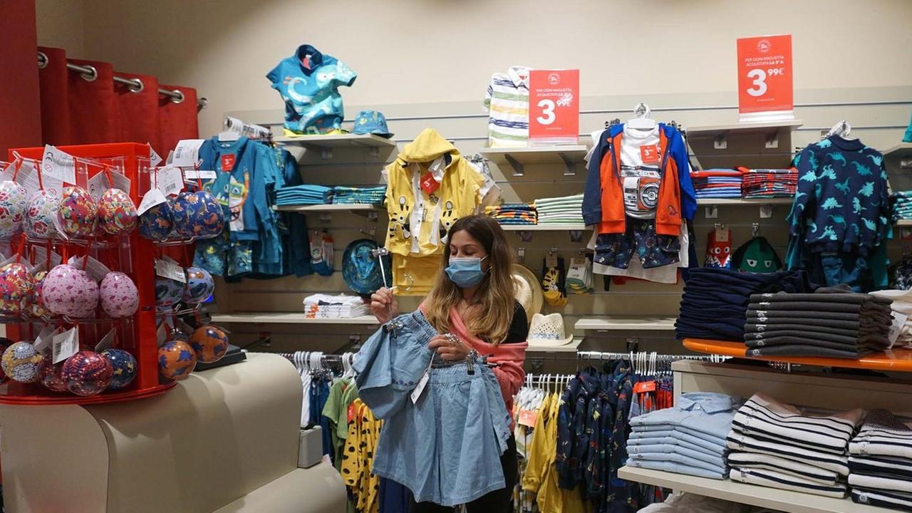 Negozi per bambini, c’è una luce nel Corso