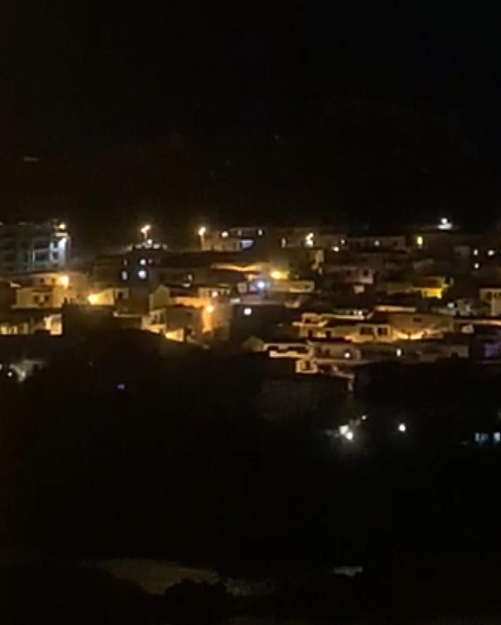 Castelsardo a luci spente per solidarietà a ristoratori e baristi