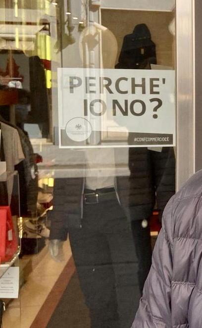 «Ordini fermi, niente incassi, ko da 2 mesi»: le voci dei commercianti esclusi