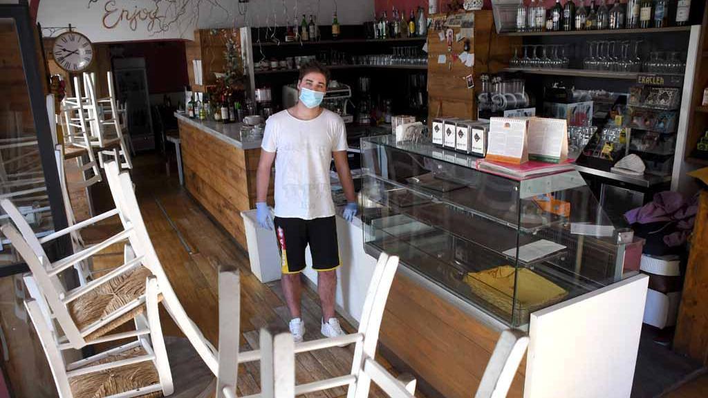 Mario Fabiani titolare del bar Piazza Aranci