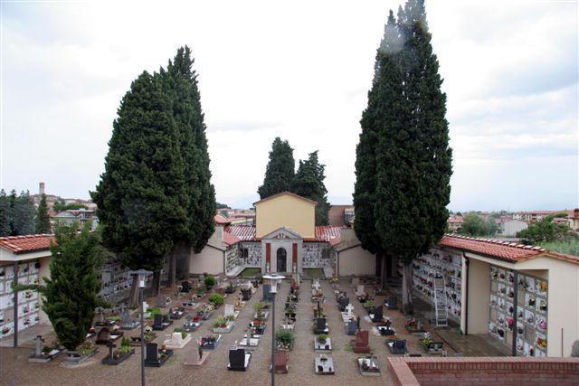 Il cimitero comunale di Poggio a Caiano
